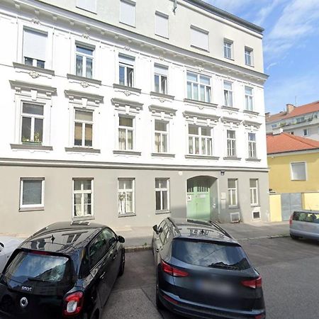 Zeus Design Apartment Schlosspark Schoenbrunn Wiedeń Zewnętrze zdjęcie