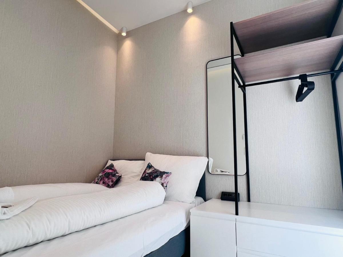 Zeus Design Apartment Schlosspark Schoenbrunn Wiedeń Zewnętrze zdjęcie