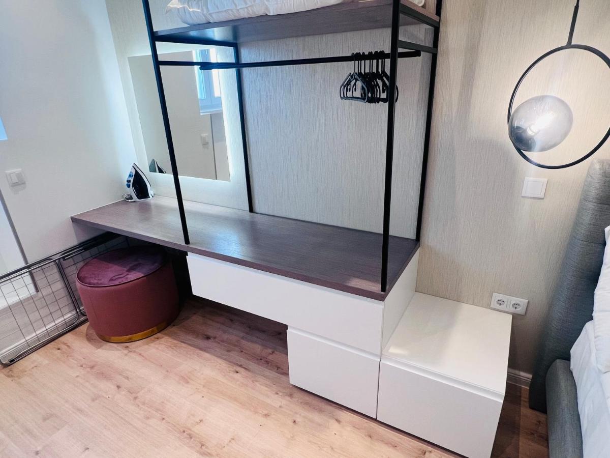 Zeus Design Apartment Schlosspark Schoenbrunn Wiedeń Zewnętrze zdjęcie