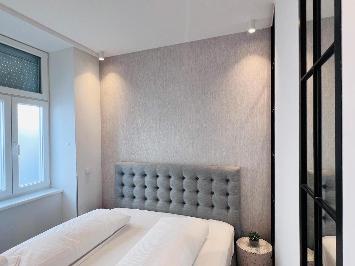 Zeus Design Apartment Schlosspark Schoenbrunn Wiedeń Zewnętrze zdjęcie